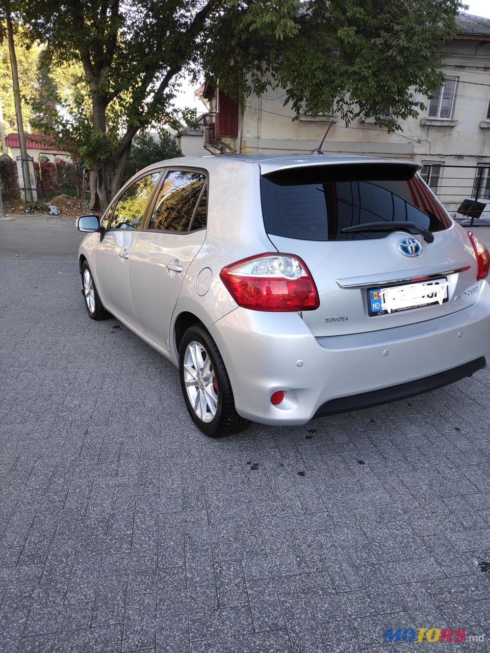 2011' Toyota Auris photo #4