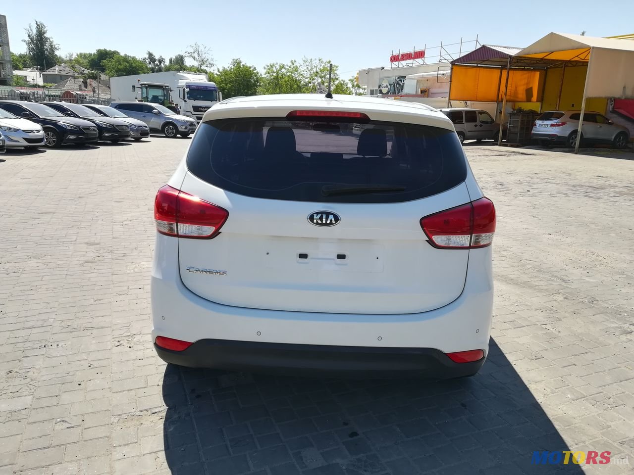 2015' Kia Carens photo #1