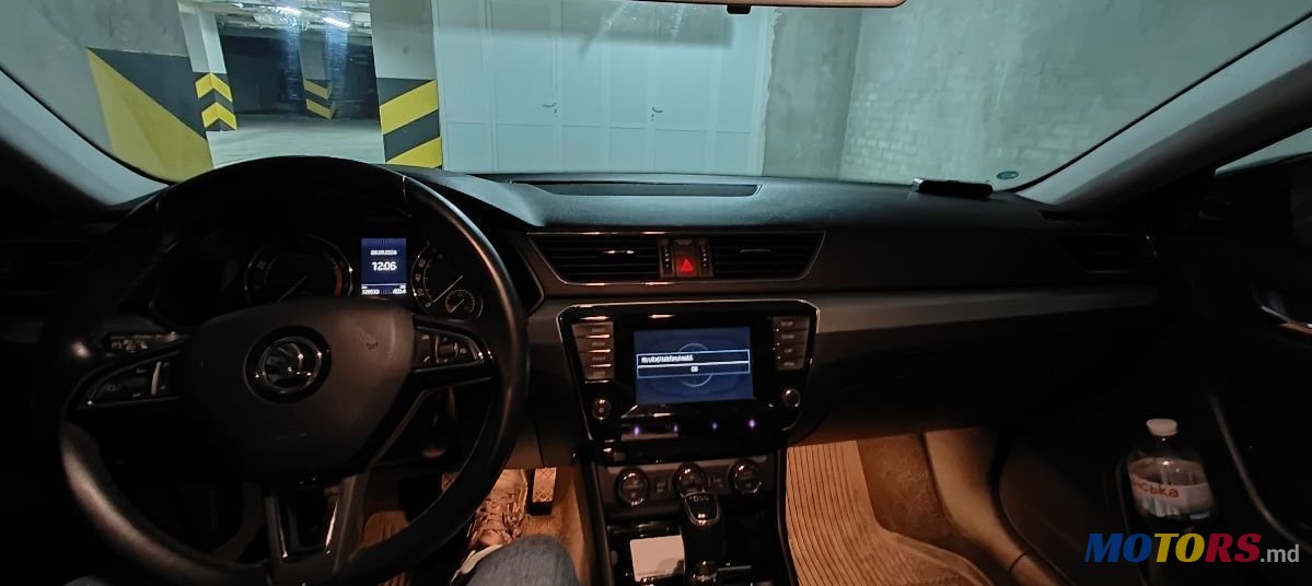 2016' Skoda Superb photo #6