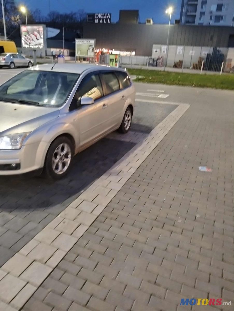 2007' Ford Focus photo #3