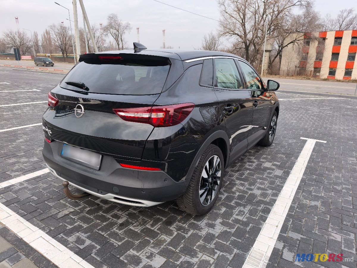 2020' Opel Grandland X photo #3