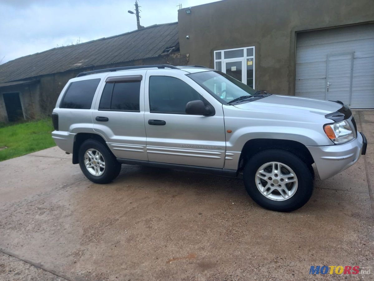 2004' Jeep Grand Cherokee photo #3