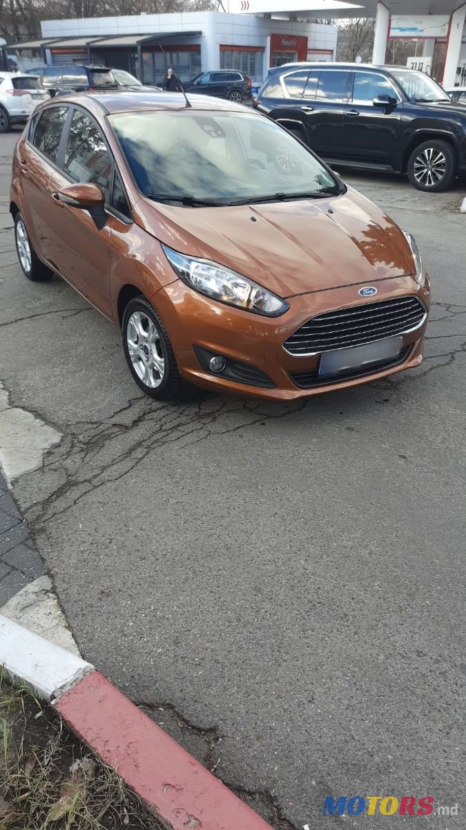 2016' Ford Fiesta photo #1