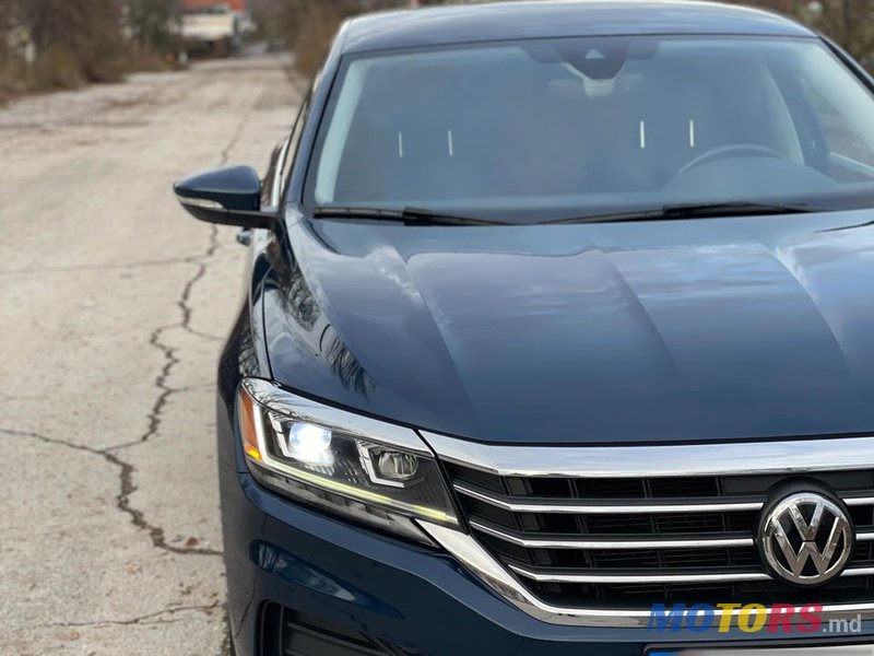 2020' Volkswagen Passat photo #1