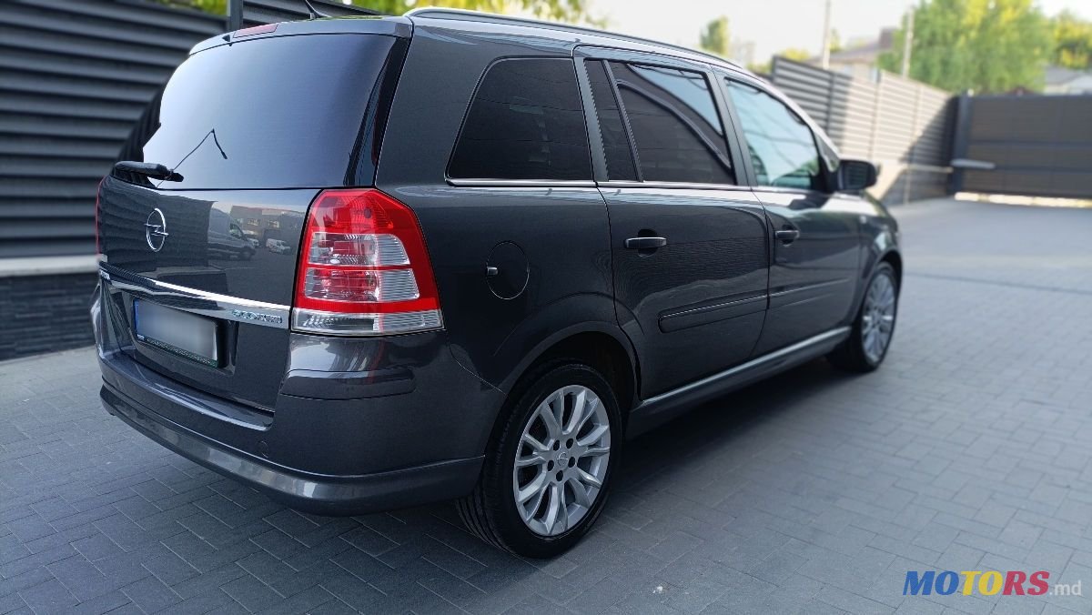 2009' Opel Zafira photo #3