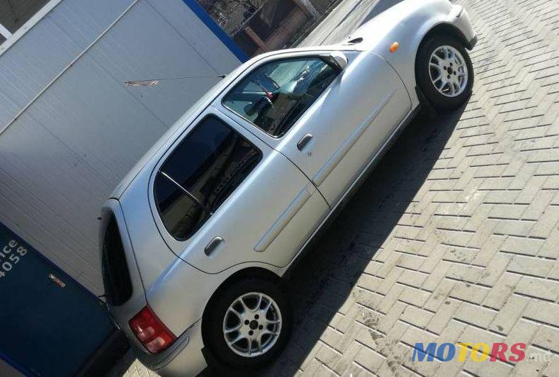 2002' Nissan Micra photo #1