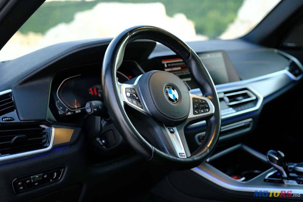 2021' BMW X5 photo #6