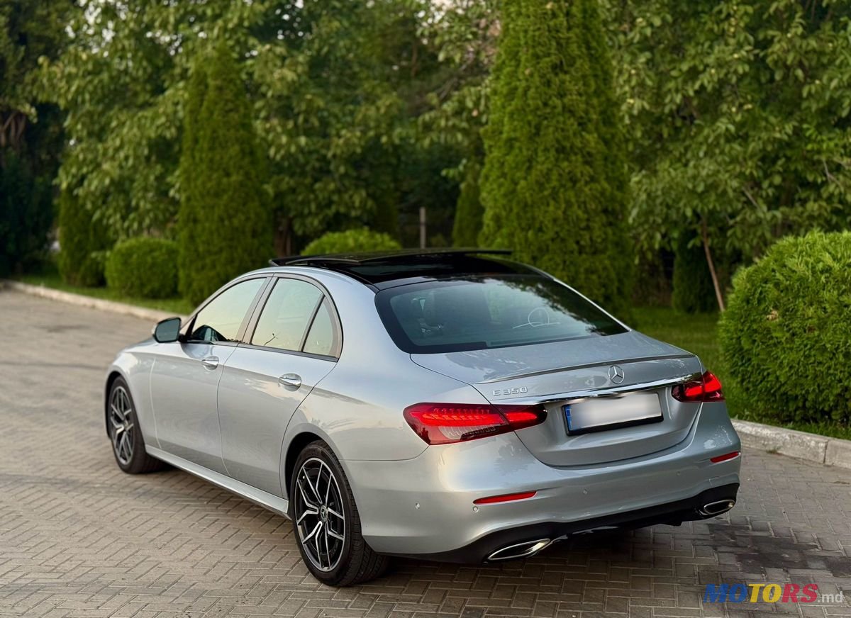 2022' Mercedes-Benz E-Class photo #5