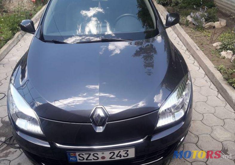 2013' Renault Megane photo #1