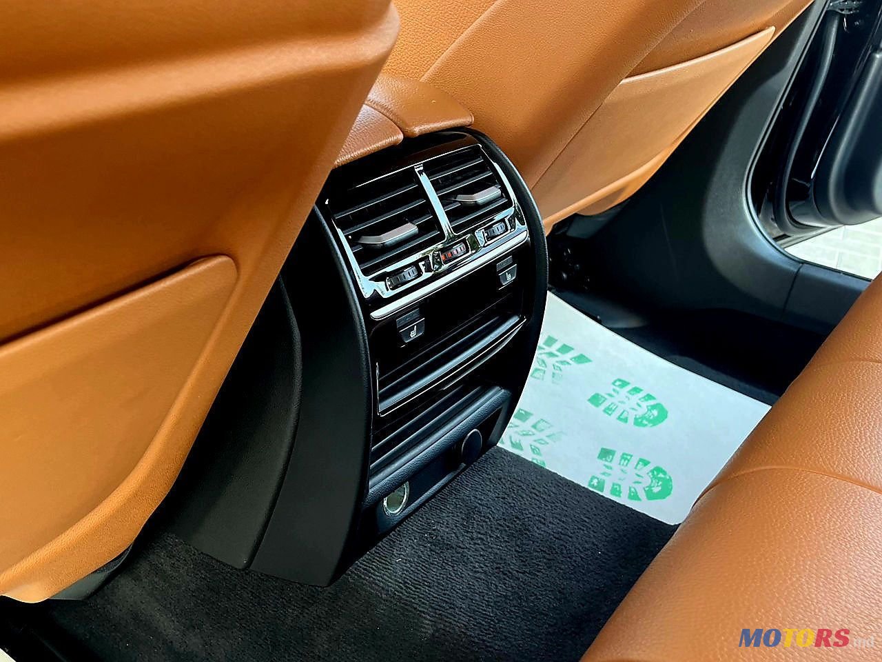 2017' BMW 5 Series photo #6