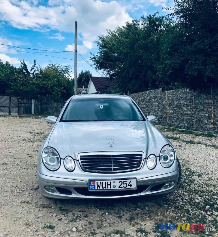 2002' Mercedes-Benz E Класс photo #2