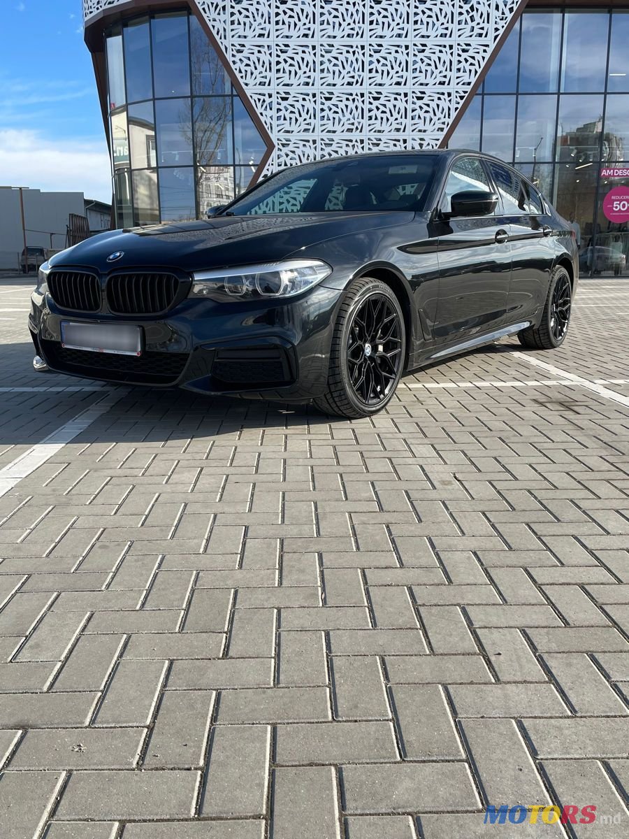 2018' BMW 5 Series photo #1