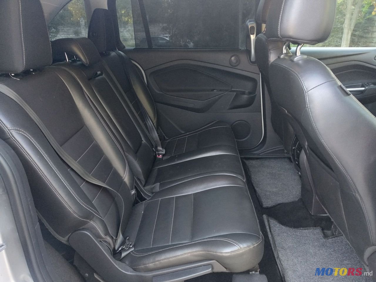 2015' Ford Grand C-MAX photo #3