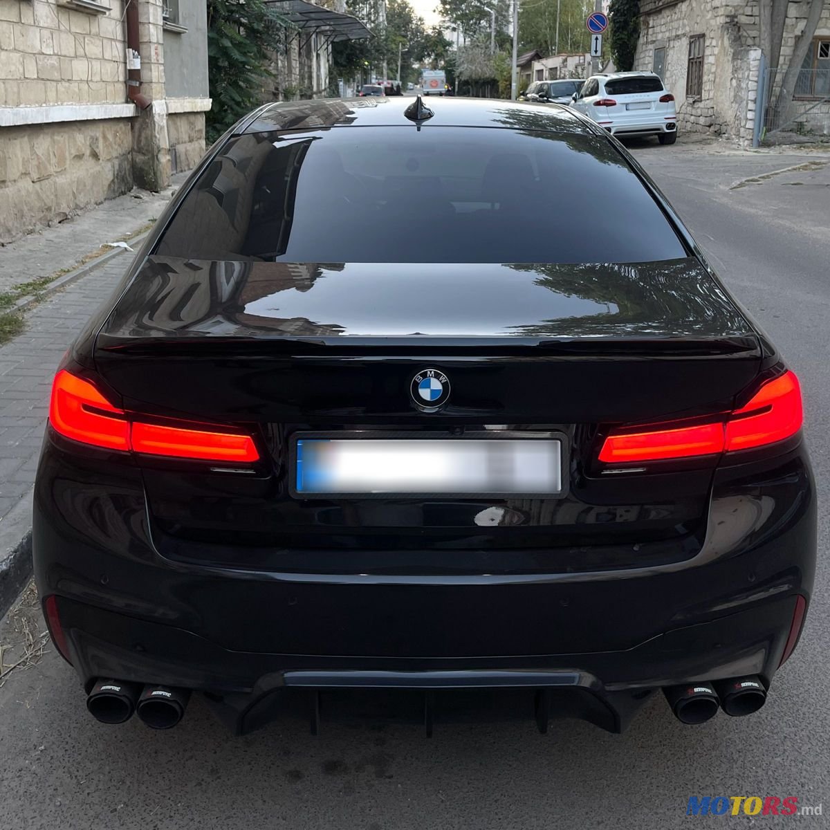 2020' BMW 5 Series photo #3