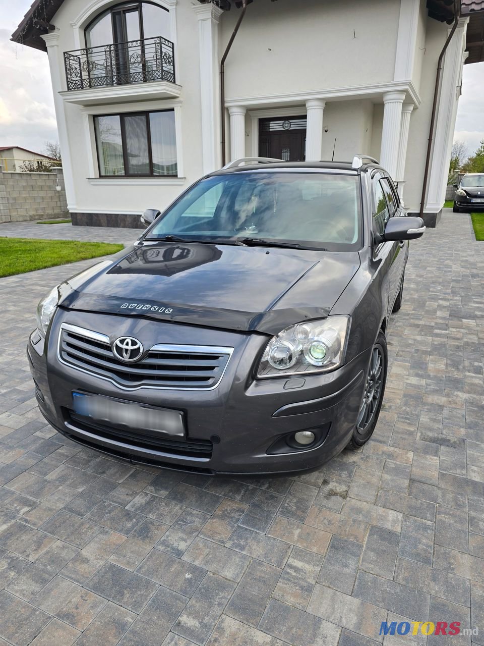 2008' Toyota Avensis photo #1