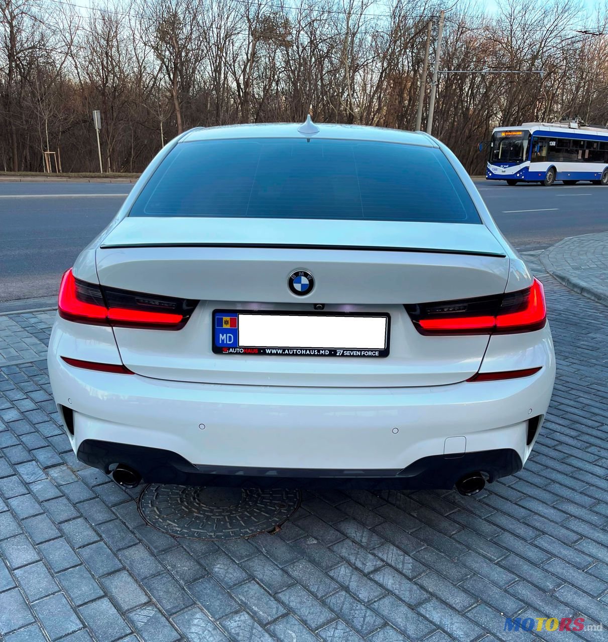 2021' BMW 5 Series photo #4