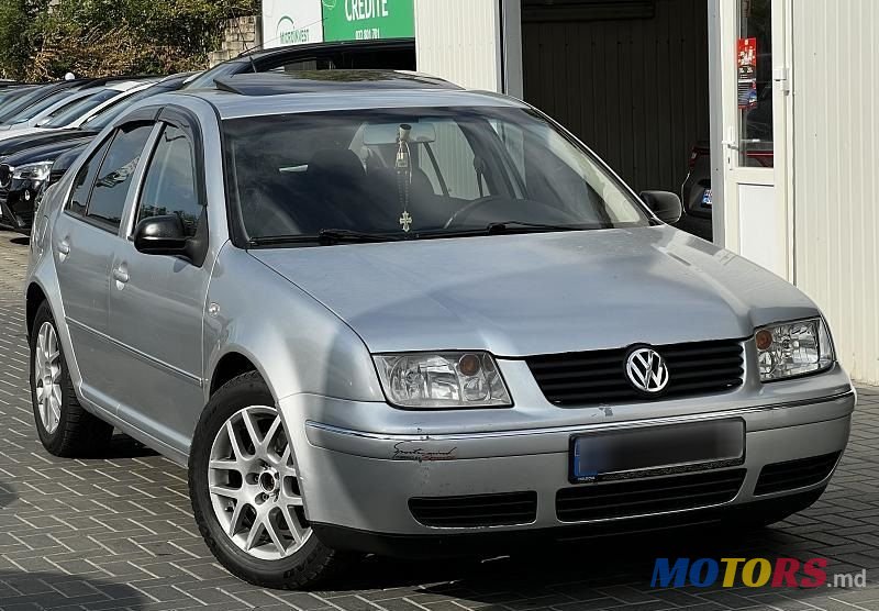 2004' Volkswagen Jetta photo #2