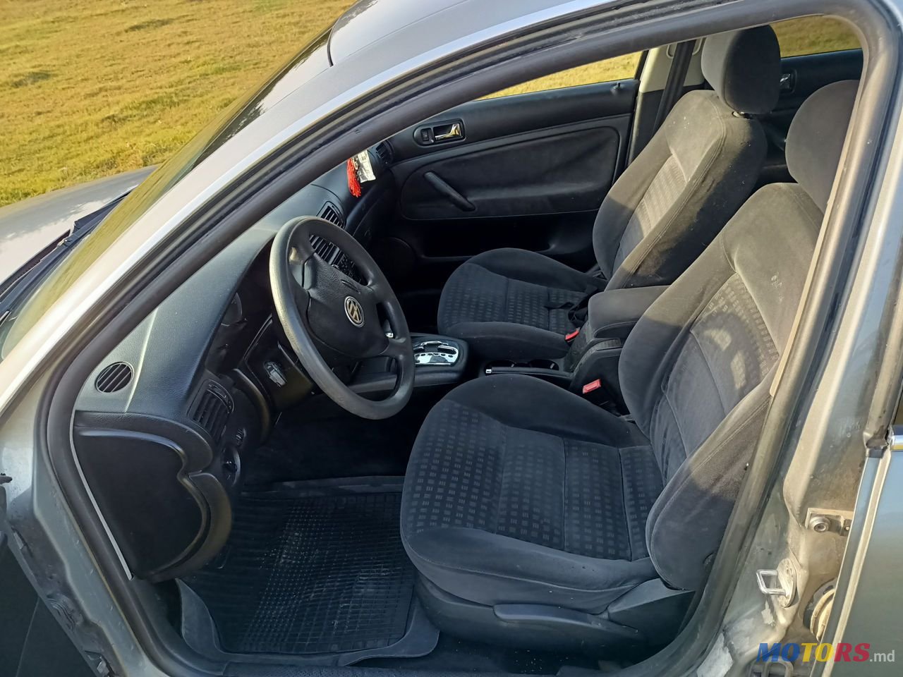 2003' Volkswagen Passat photo #3