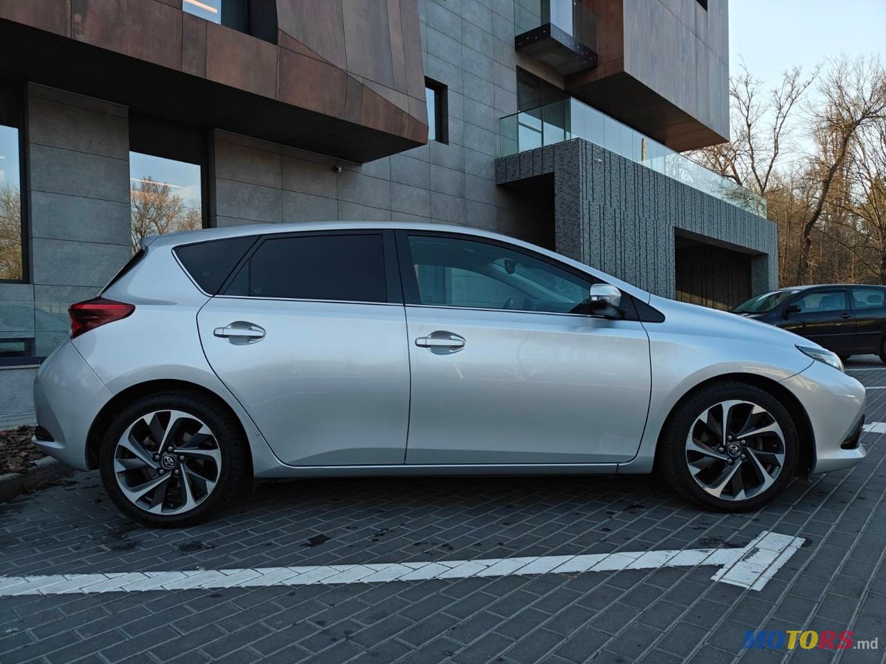 2017' Toyota Auris photo #2