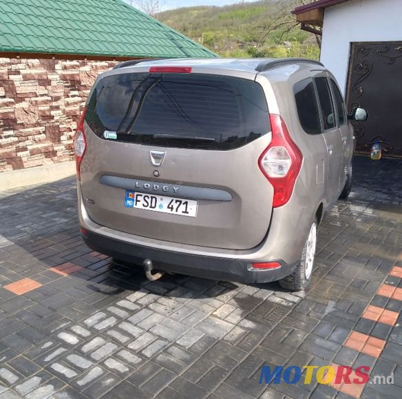 2014' Dacia Lodgy photo #4