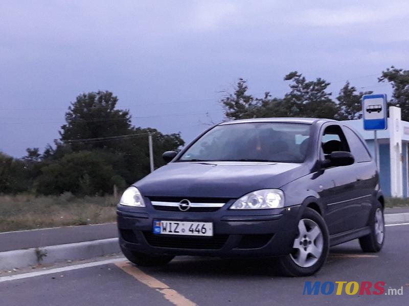 2005' Opel Corsa photo #2