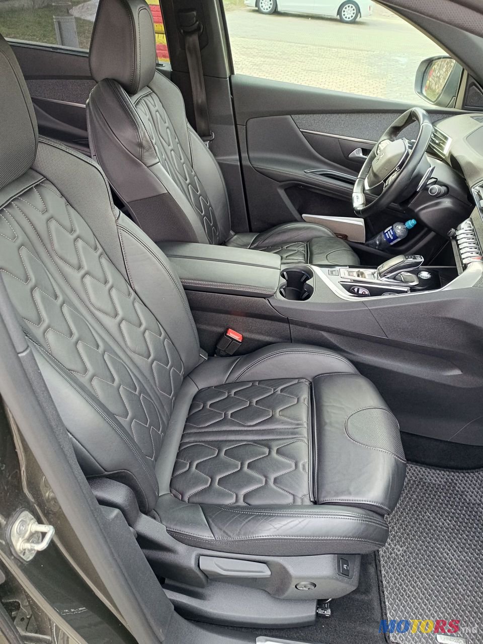 2019' Peugeot 5008 photo #4