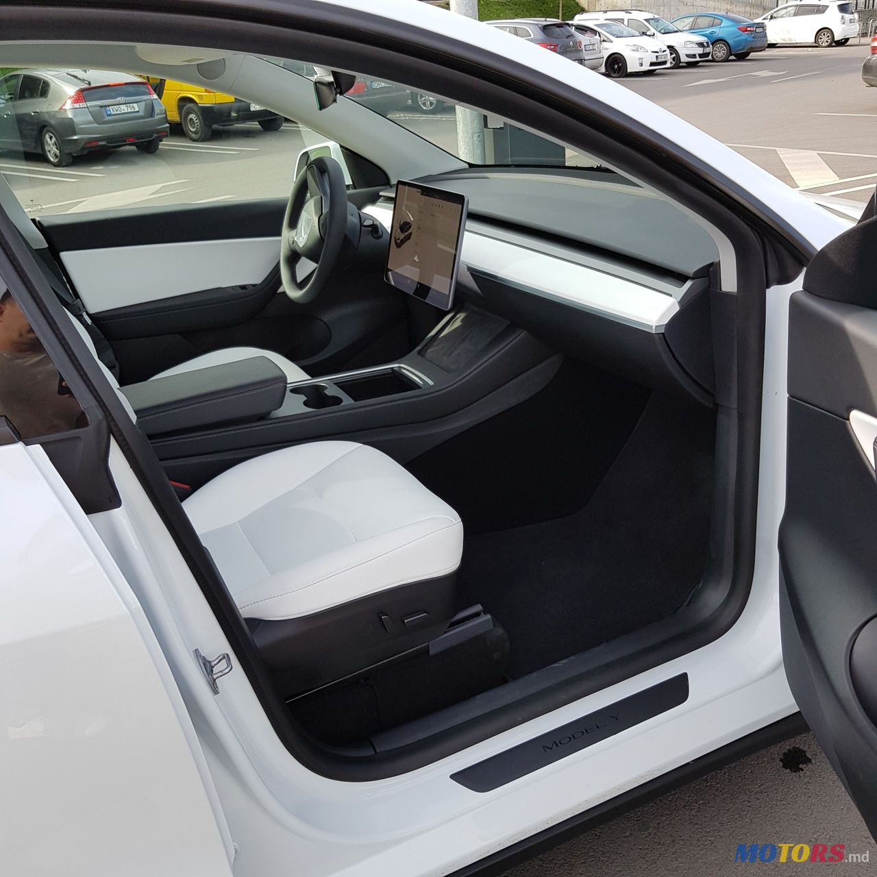 2022' Tesla Model Y photo #6