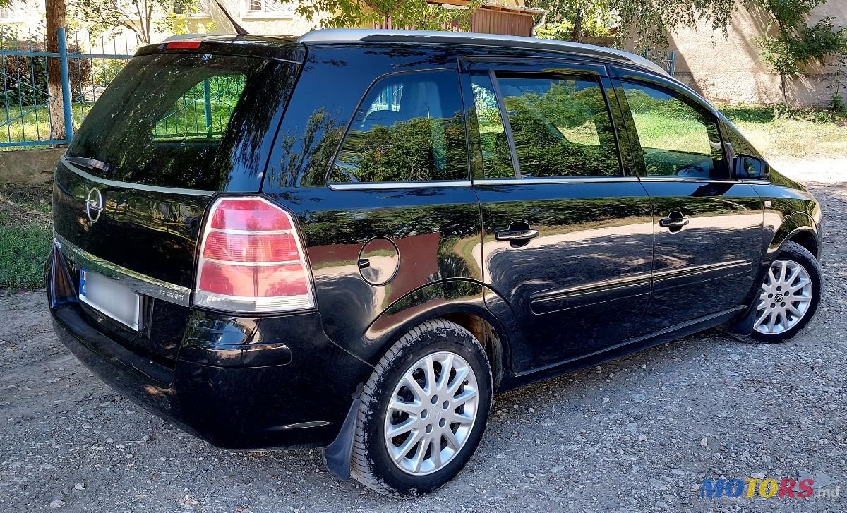 2007' Opel Zafira photo #3
