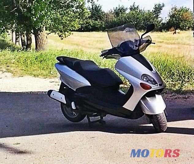 2003' Yamaha Majesty photo #5