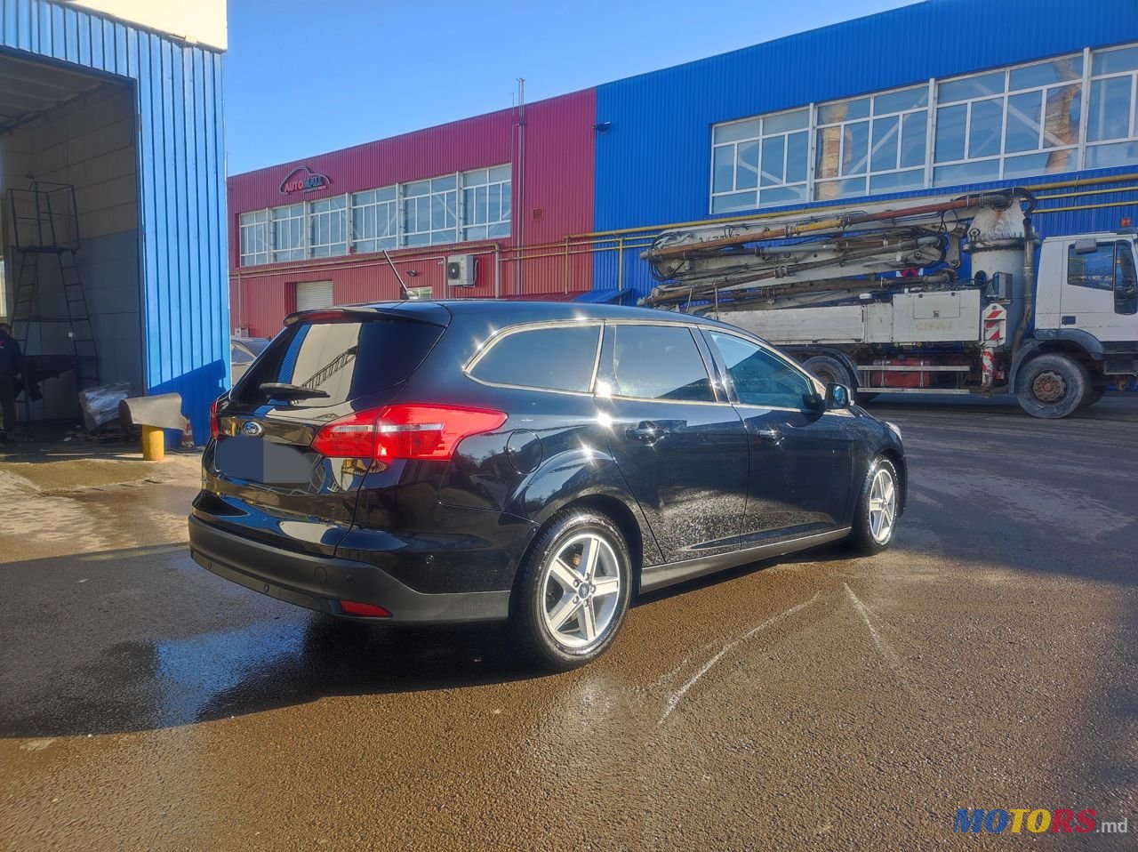 2017' Ford Focus photo #4