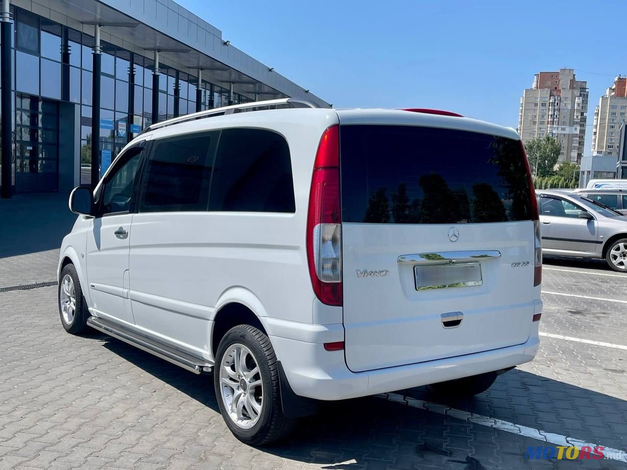 2006' Mercedes-Benz Viano photo #2