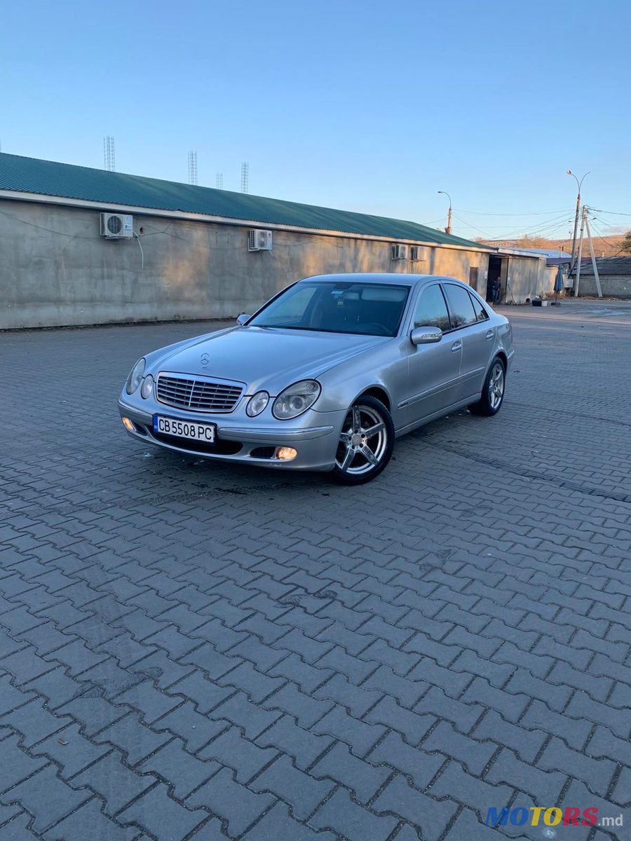 2005' Mercedes-Benz E Класс photo #4