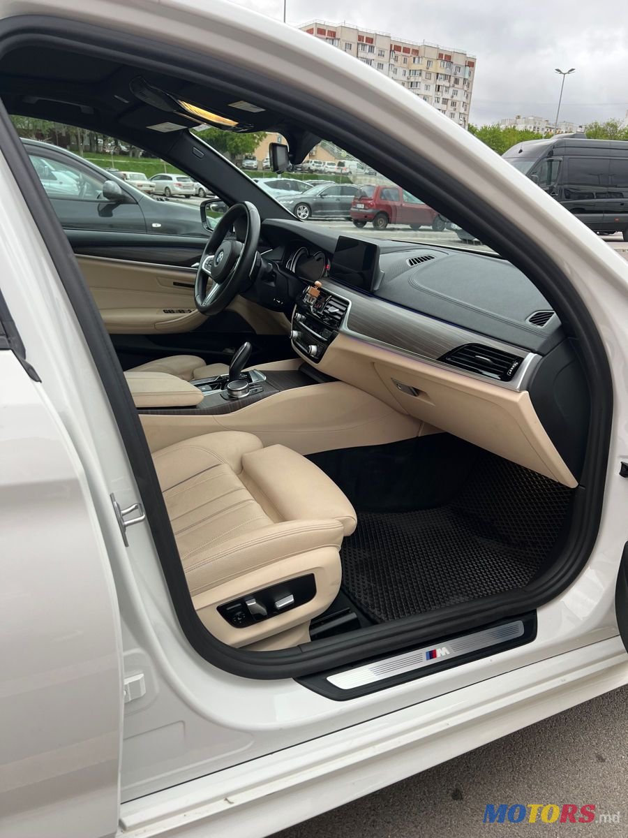 2017' BMW 5 Series photo #6