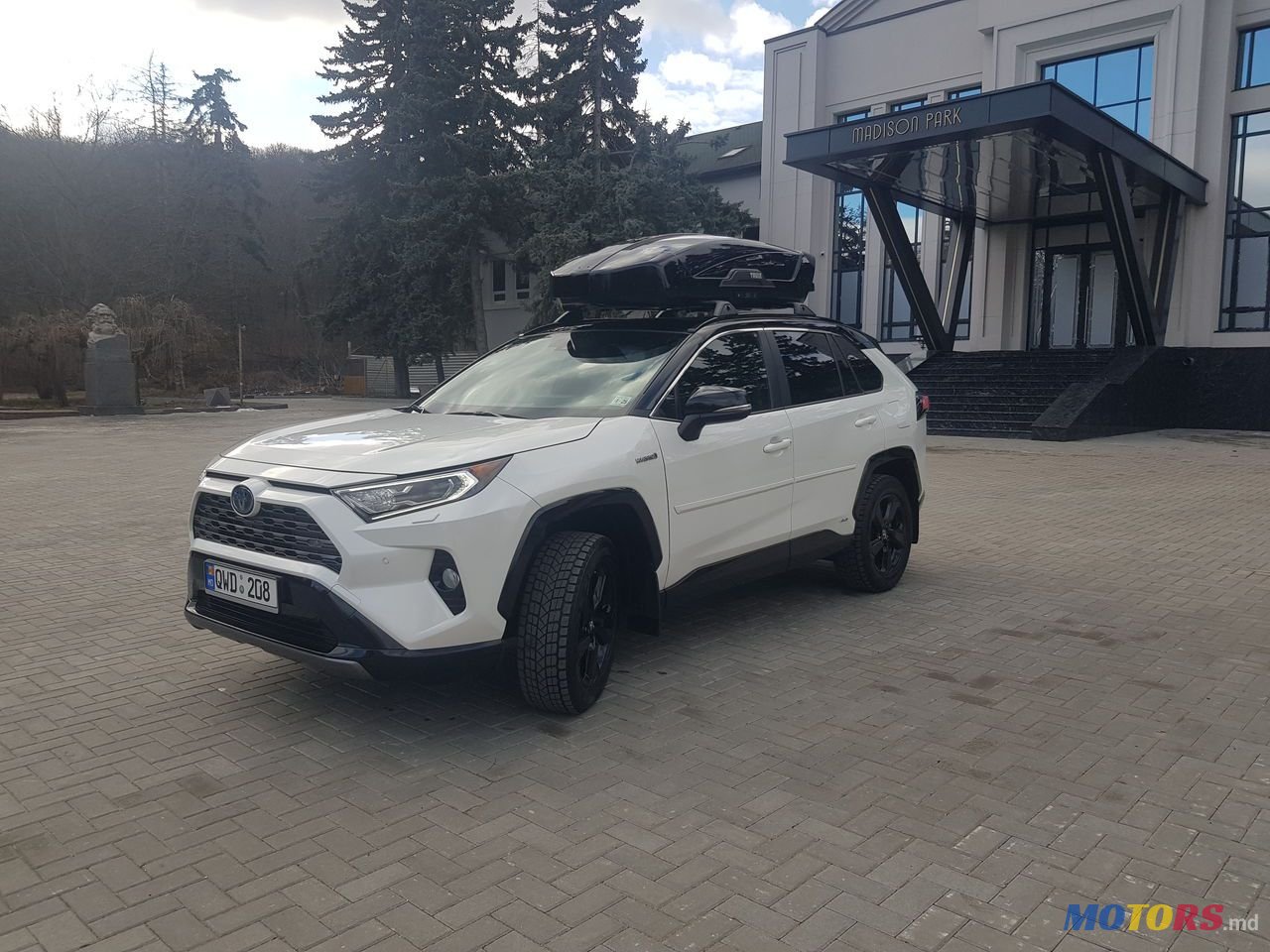2020' Toyota RAV4 photo #1