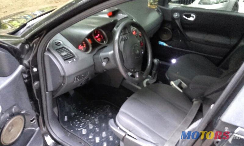 2005' Renault Megane photo #6