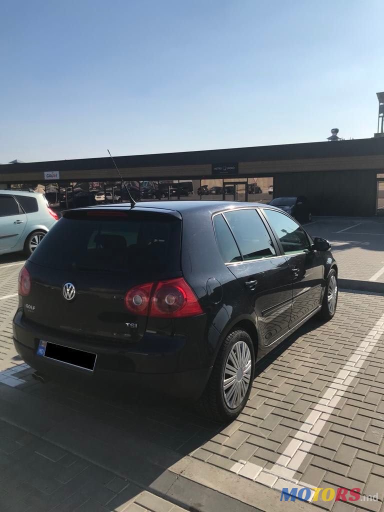 2007' Volkswagen Golf photo #4