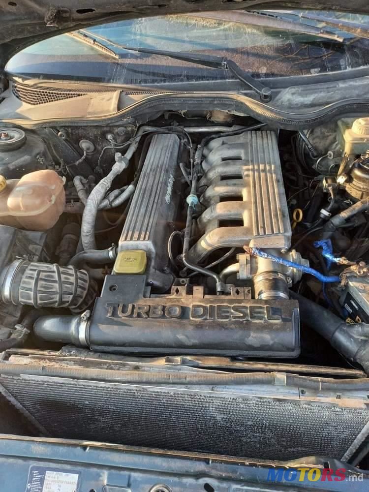 1994' Opel Omega photo #5