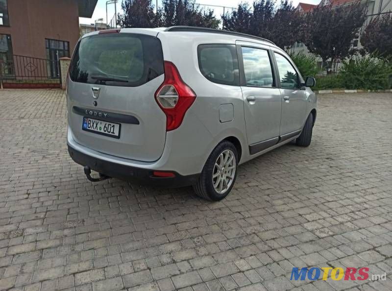 2012' Dacia Lodgy photo #2