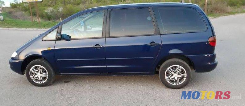 1999' Volkswagen Sharan photo #1