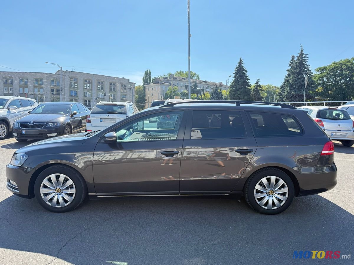 2014' Volkswagen Passat photo #4