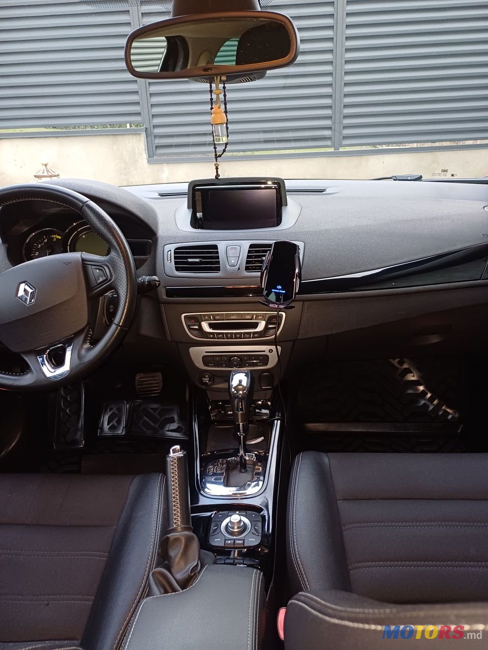 2014' Renault Megane photo #1