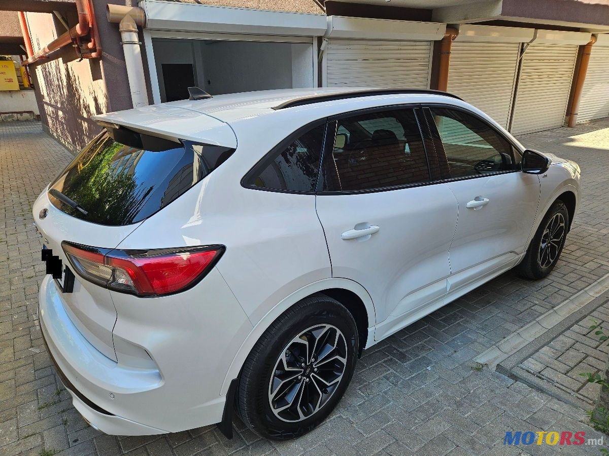2022' Ford Kuga photo #5