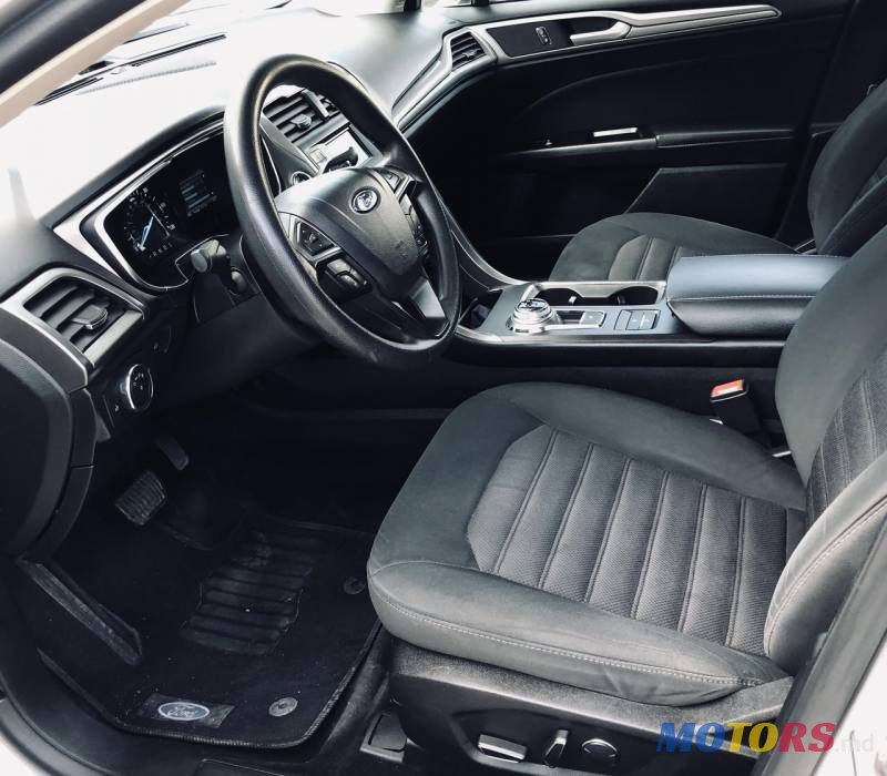 2017' Ford Fusion photo #4