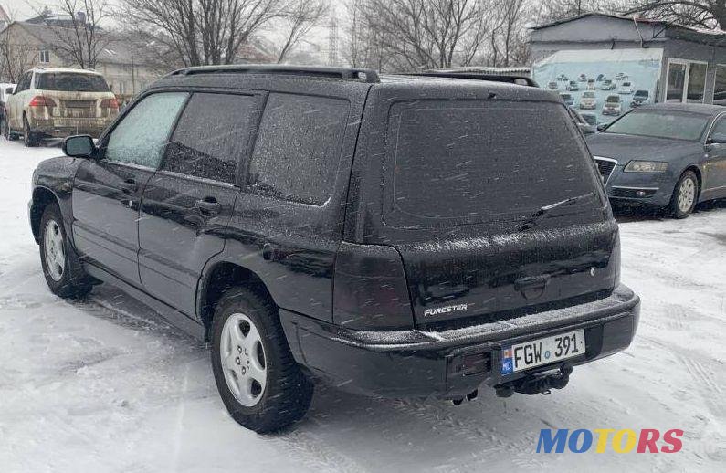 1999' Subaru Forester photo #1