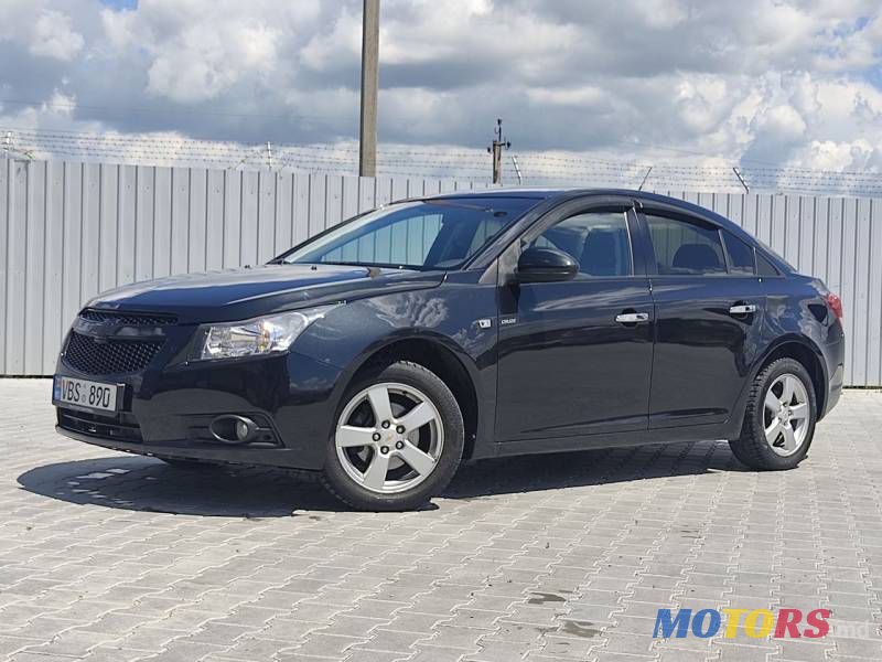 2010' Chevrolet Cruze photo #4