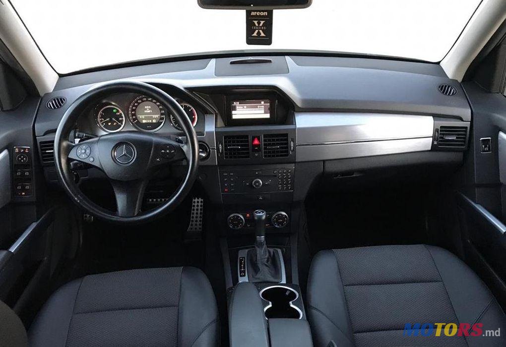 2009' Volkswagen Passat photo #5