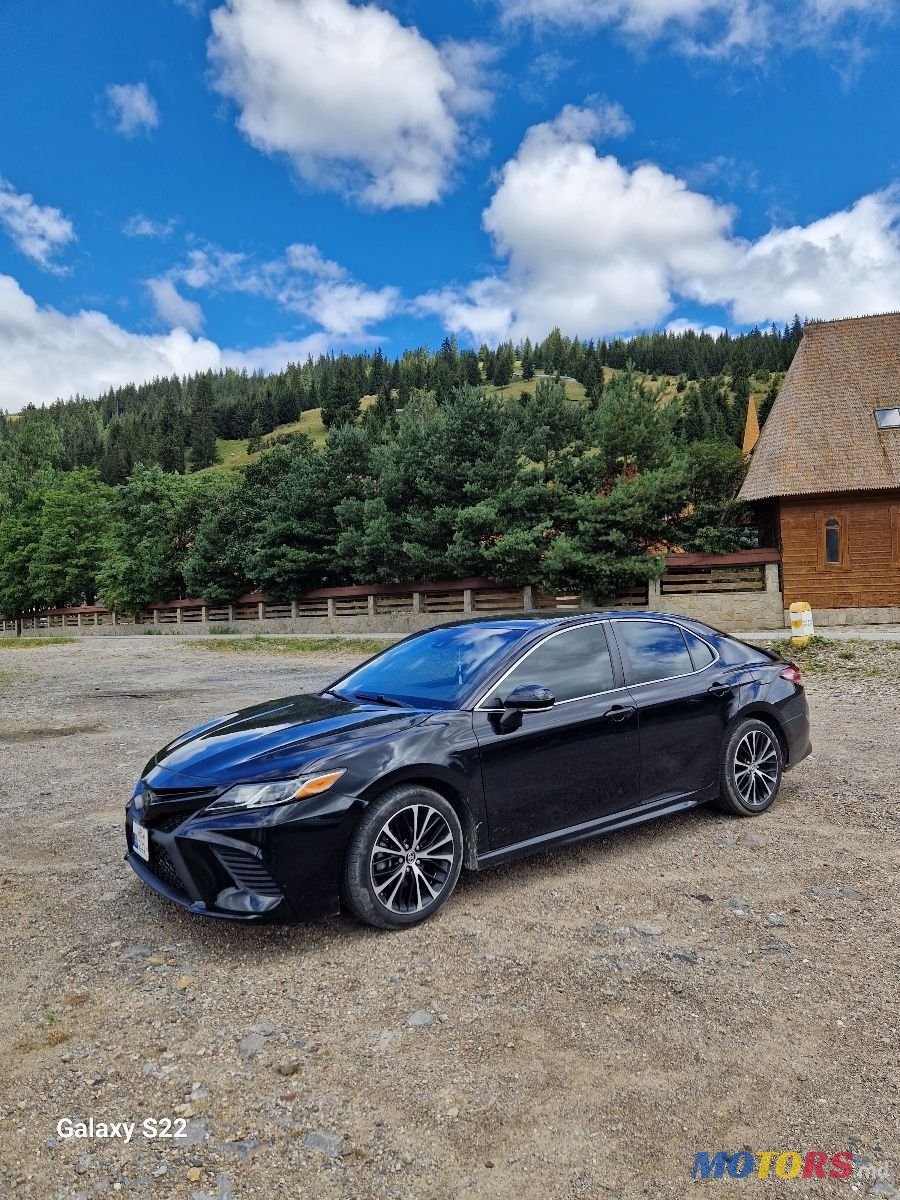 2017' Toyota Camry photo #5