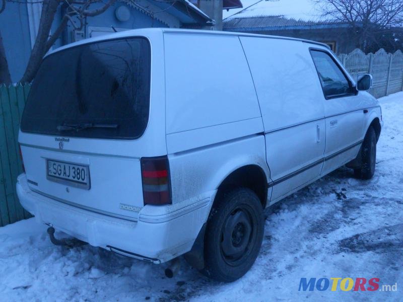 1995' Dodge Caravan photo #2