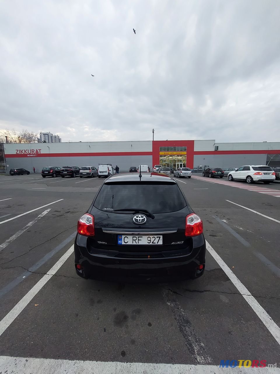 2011' Toyota Auris photo #5