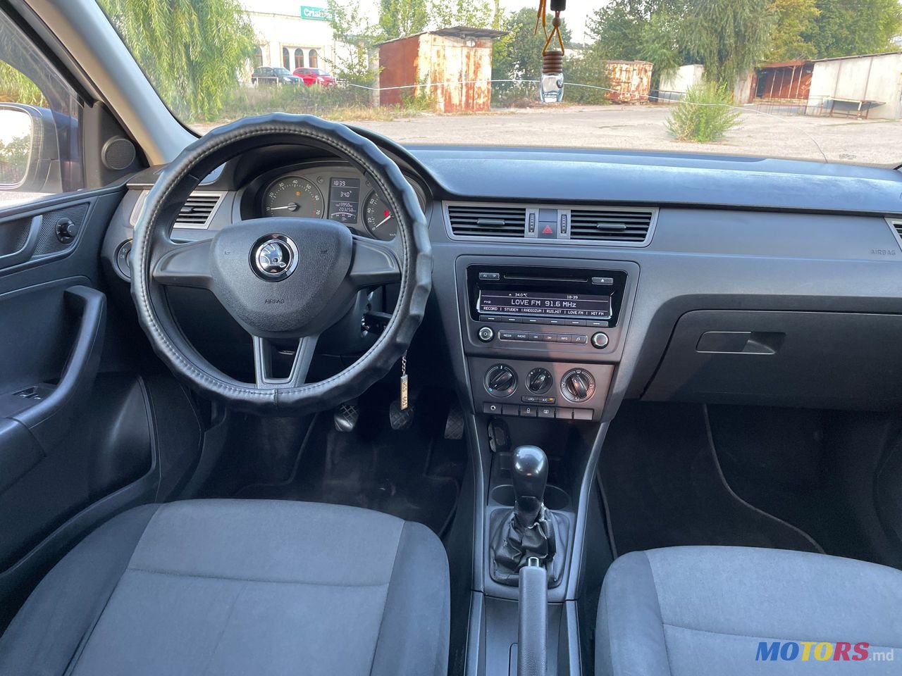 2014' Skoda Rapid photo #6